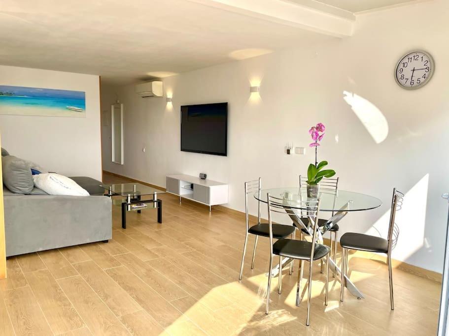 דירות פלטחה ד'ארו Modern Penthouse With Big Terrace מראה חיצוני תמונה